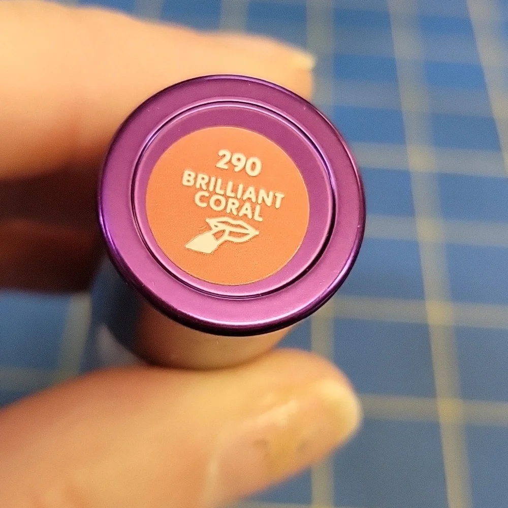 Covergirl 4.2g Lipstick New Sealed Tube - 290 Brillant Coral